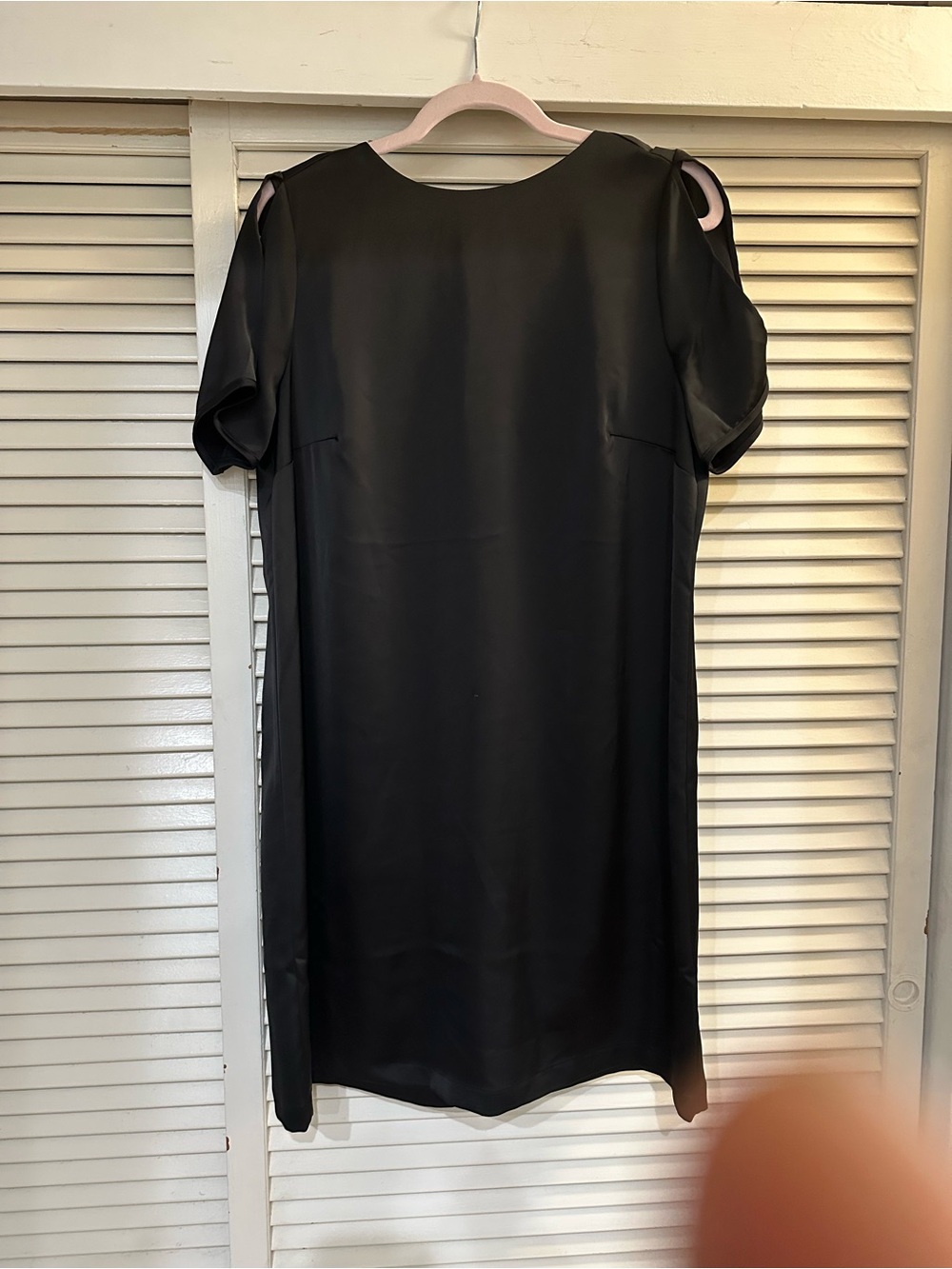 H&M Black Cold-Shoulder Midi Shift Dress